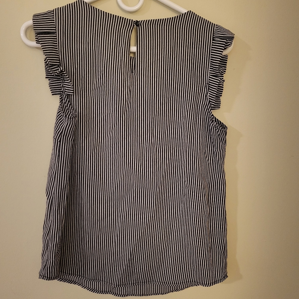 Blouse - Picture 2 of 3